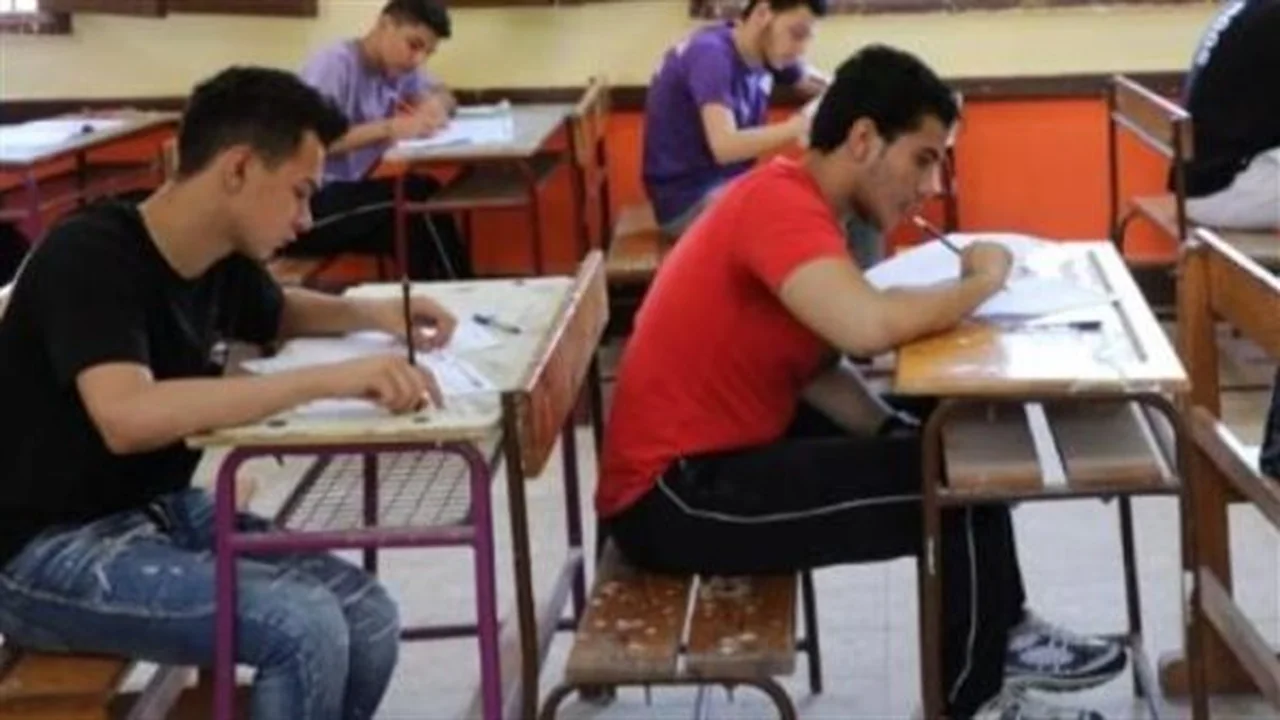 امتحانات 2026.. جدول زمني حاسم لطلاب الثانوية العامة في مصر